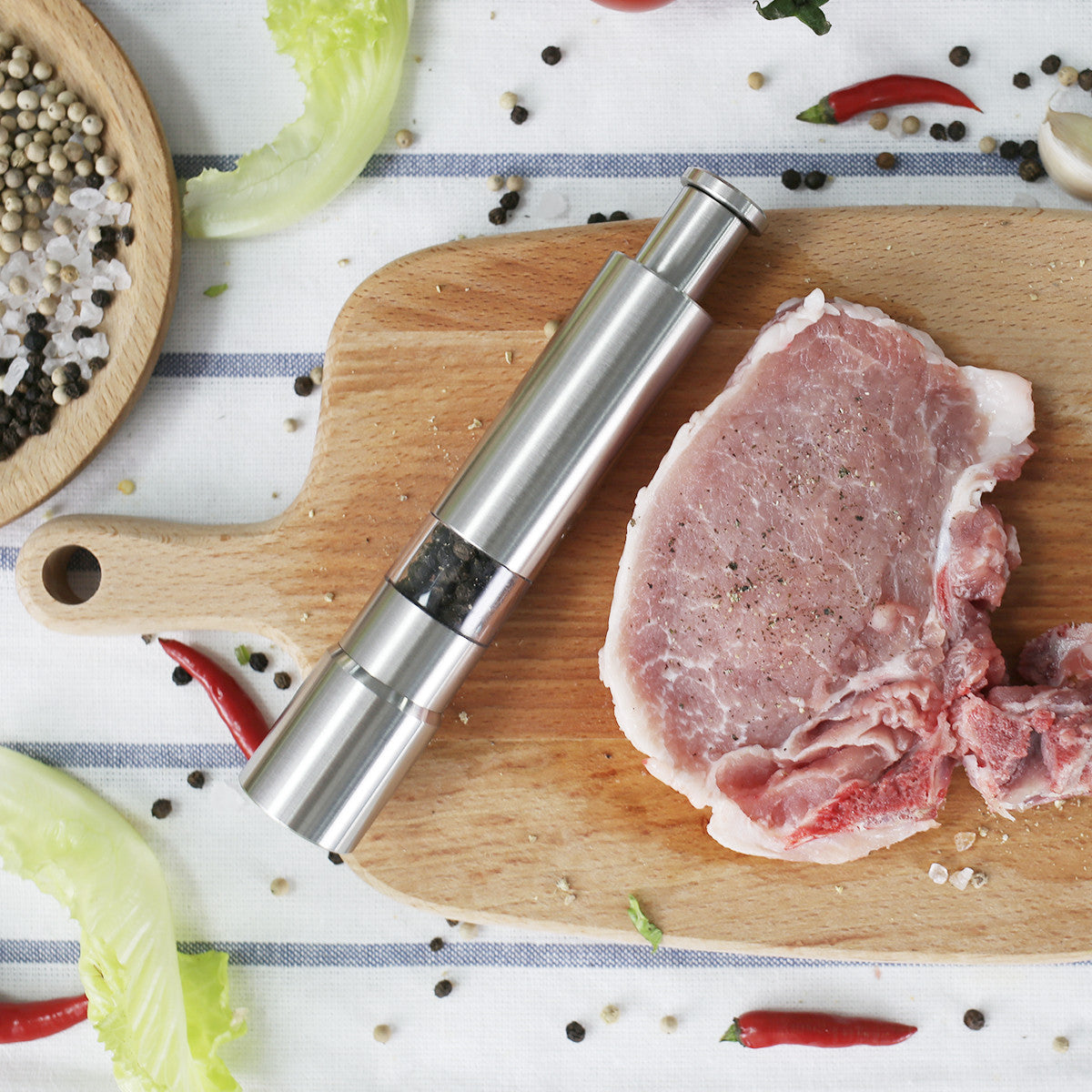 Electric Pepper Grinder with LED Light, Stainless Steel Battery Operated Grinder